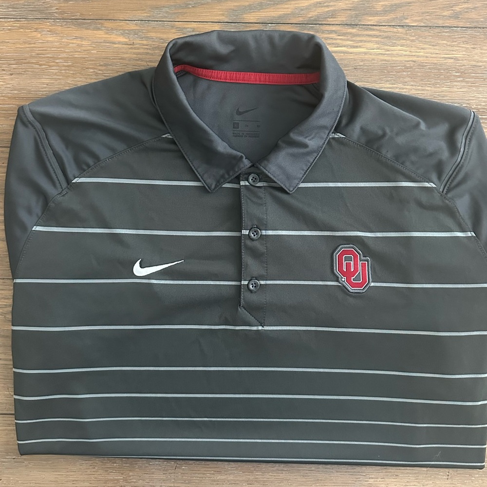 Nike Men's  Oklahoma Sooners Dark‎ Gray Polo Size XL Gently Worn